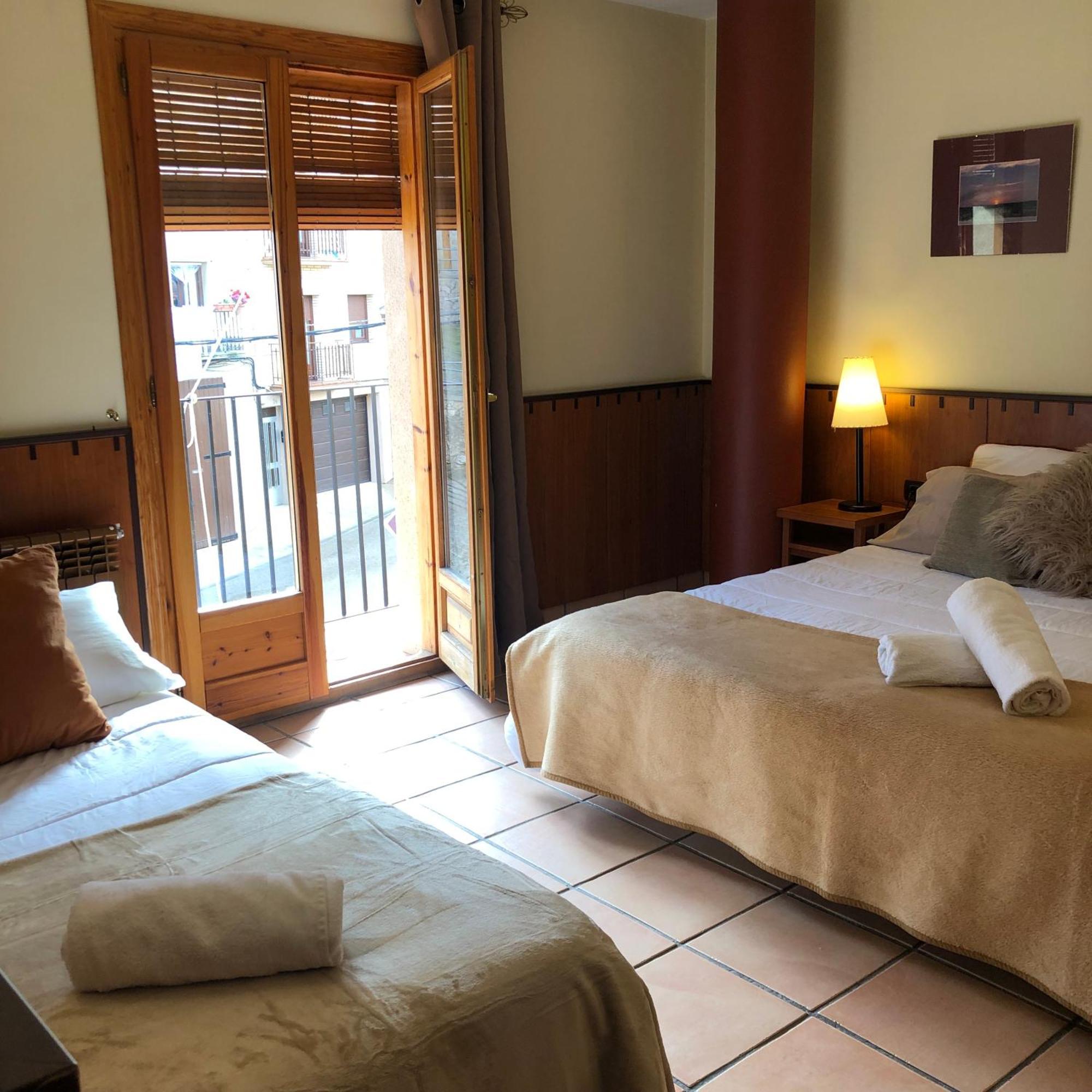 Hostal Tastavins Penarroya De Tastavins Luaran gambar