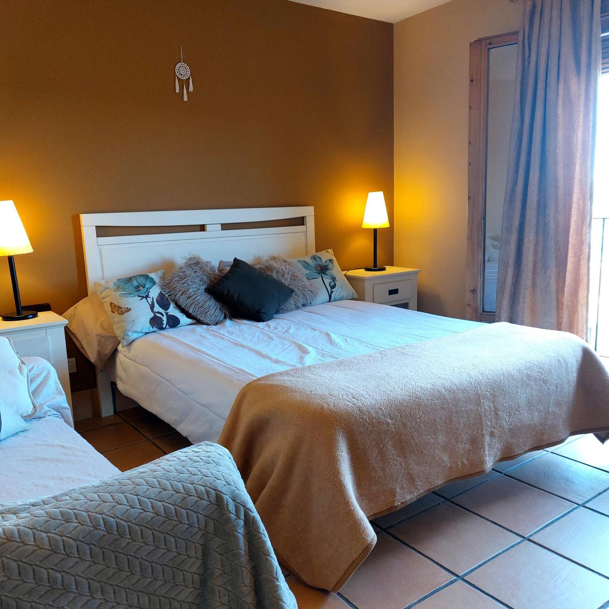 Hostal Tastavins Penarroya De Tastavins Luaran gambar