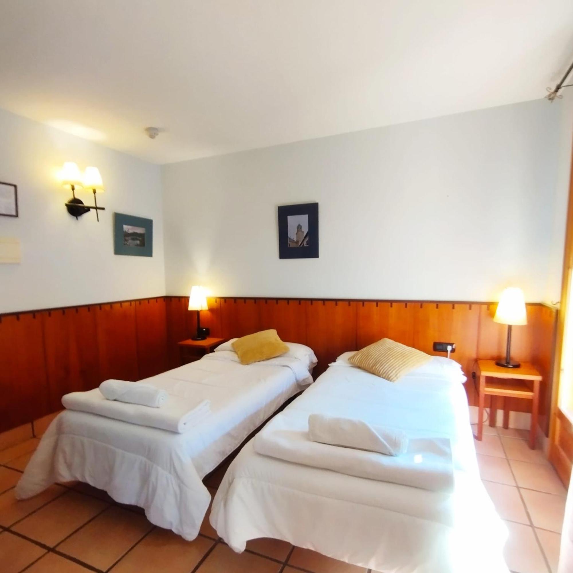 Hostal Tastavins Penarroya De Tastavins Luaran gambar