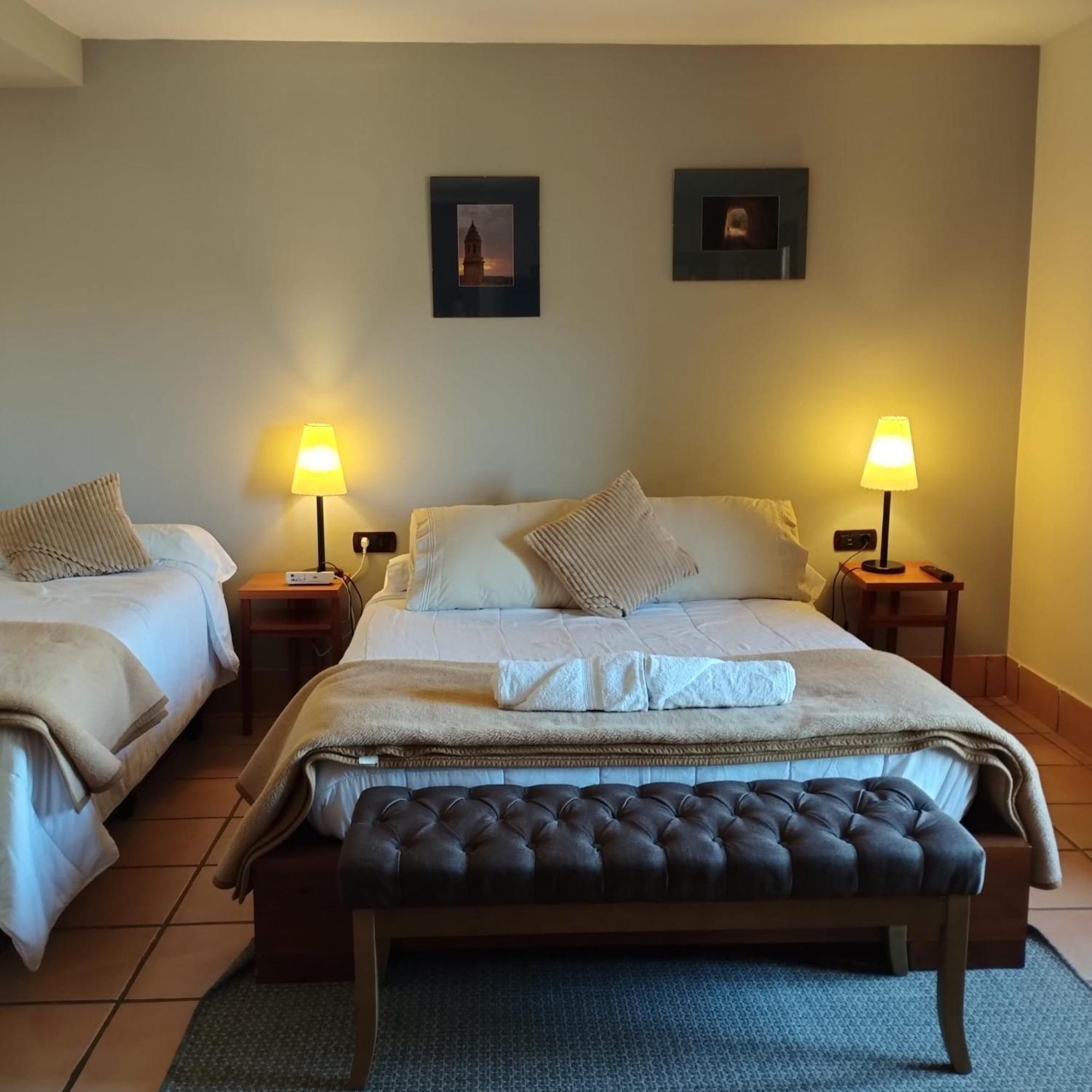 Hostal Tastavins Penarroya De Tastavins Luaran gambar