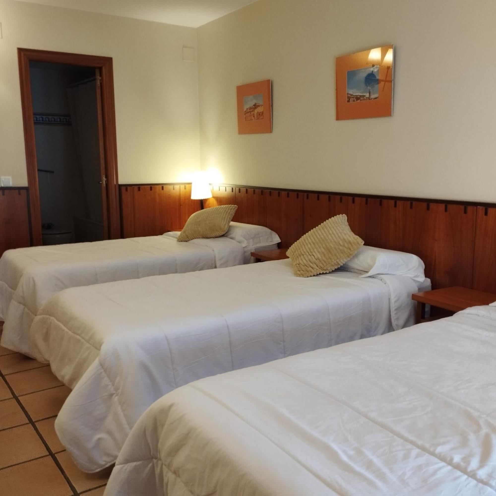 Hostal Tastavins Penarroya De Tastavins Luaran gambar