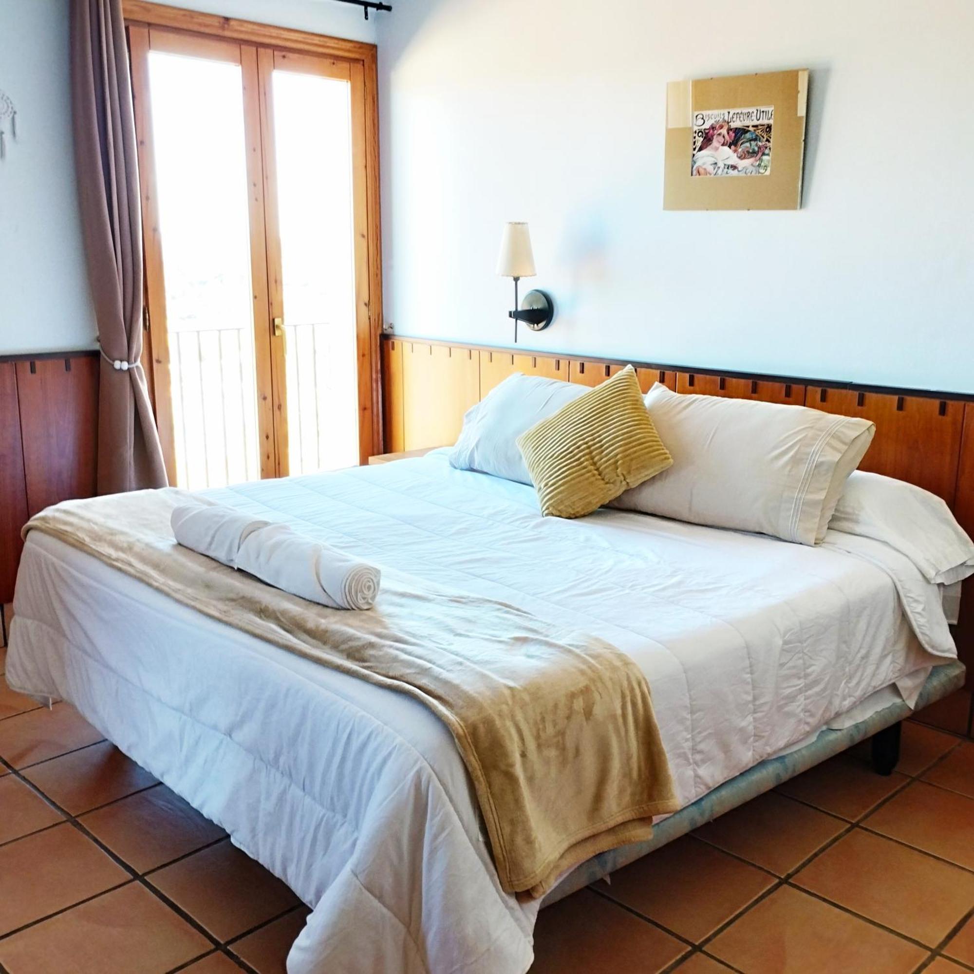 Hostal Tastavins Penarroya De Tastavins Luaran gambar