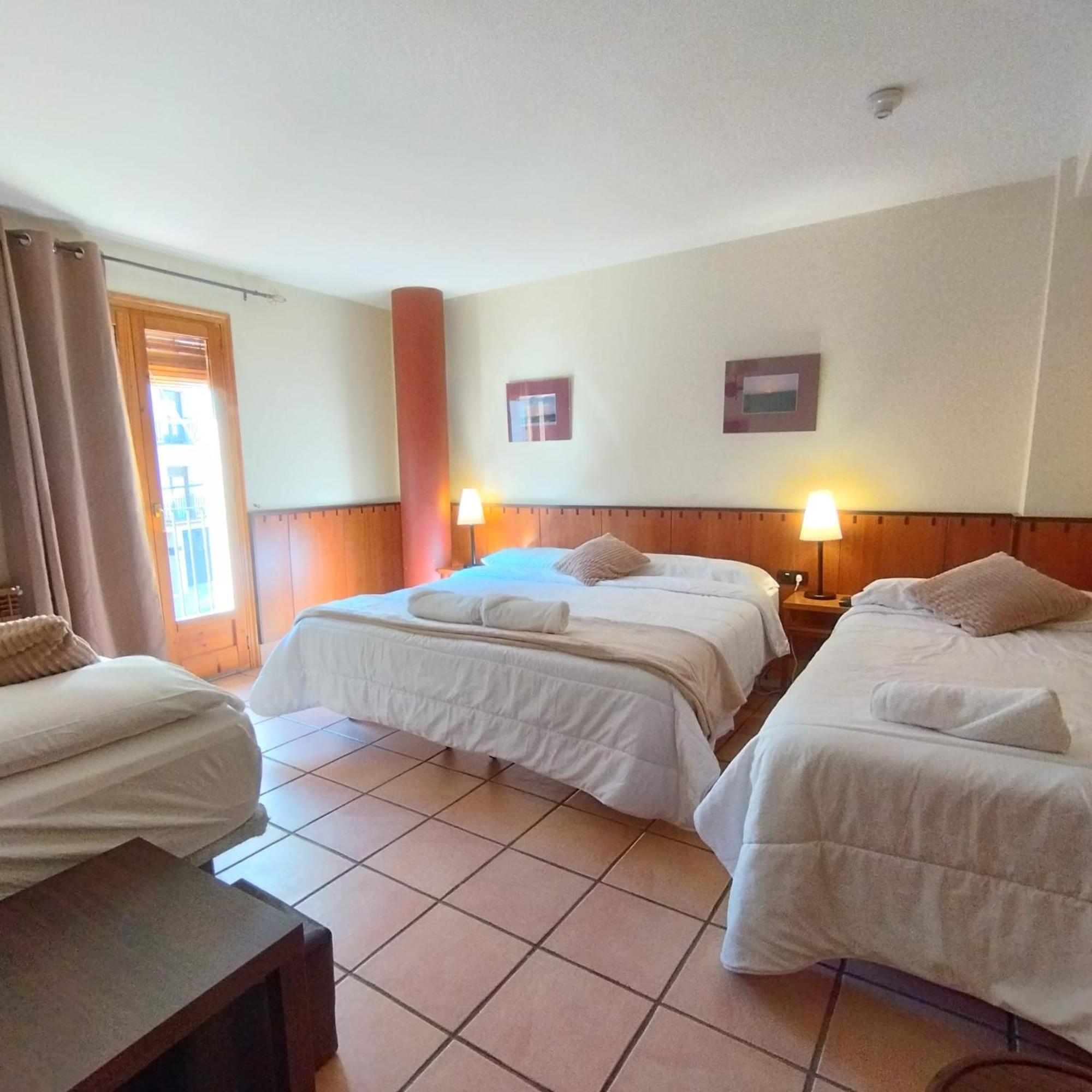 Hostal Tastavins Penarroya De Tastavins Luaran gambar