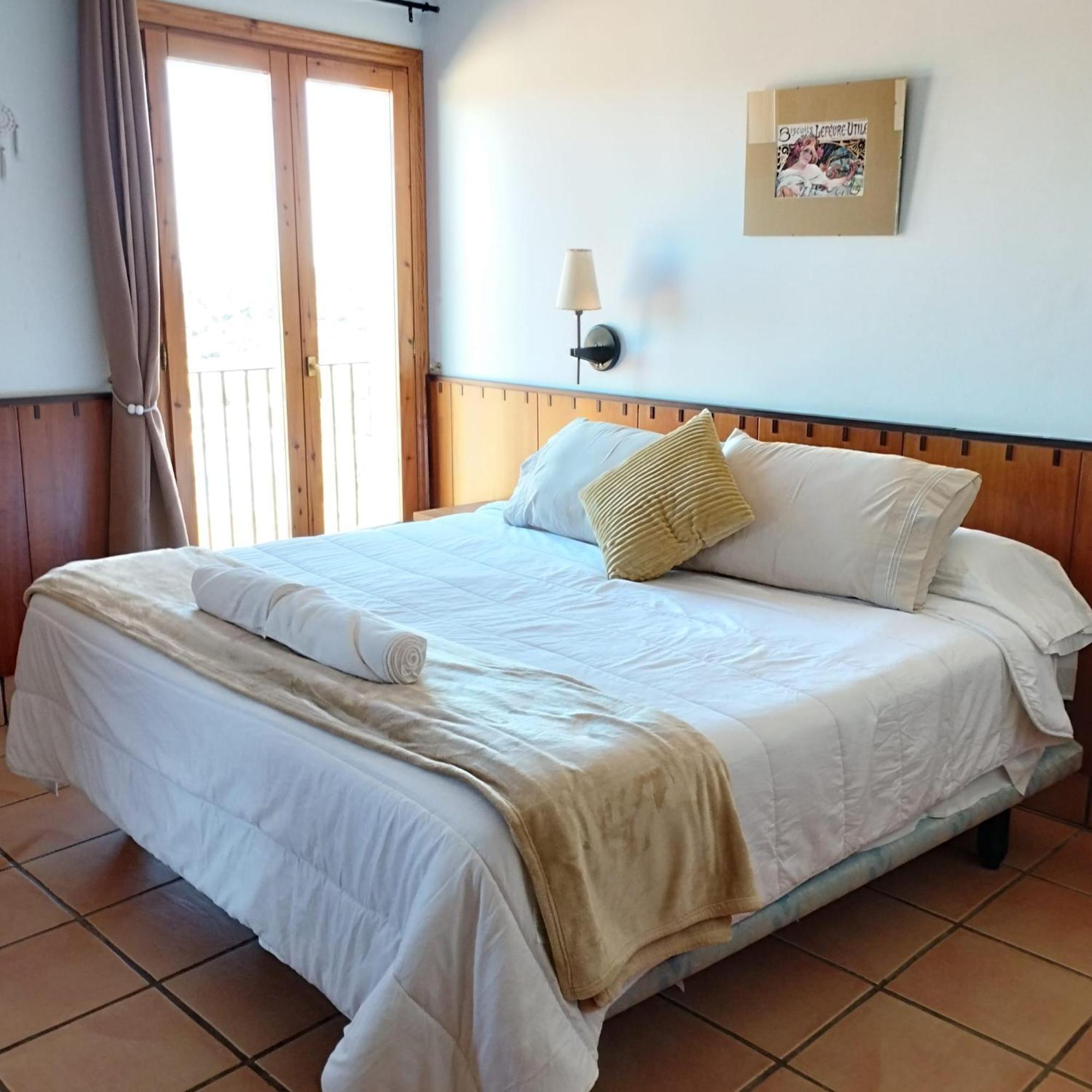 Hostal Tastavins Penarroya De Tastavins Luaran gambar